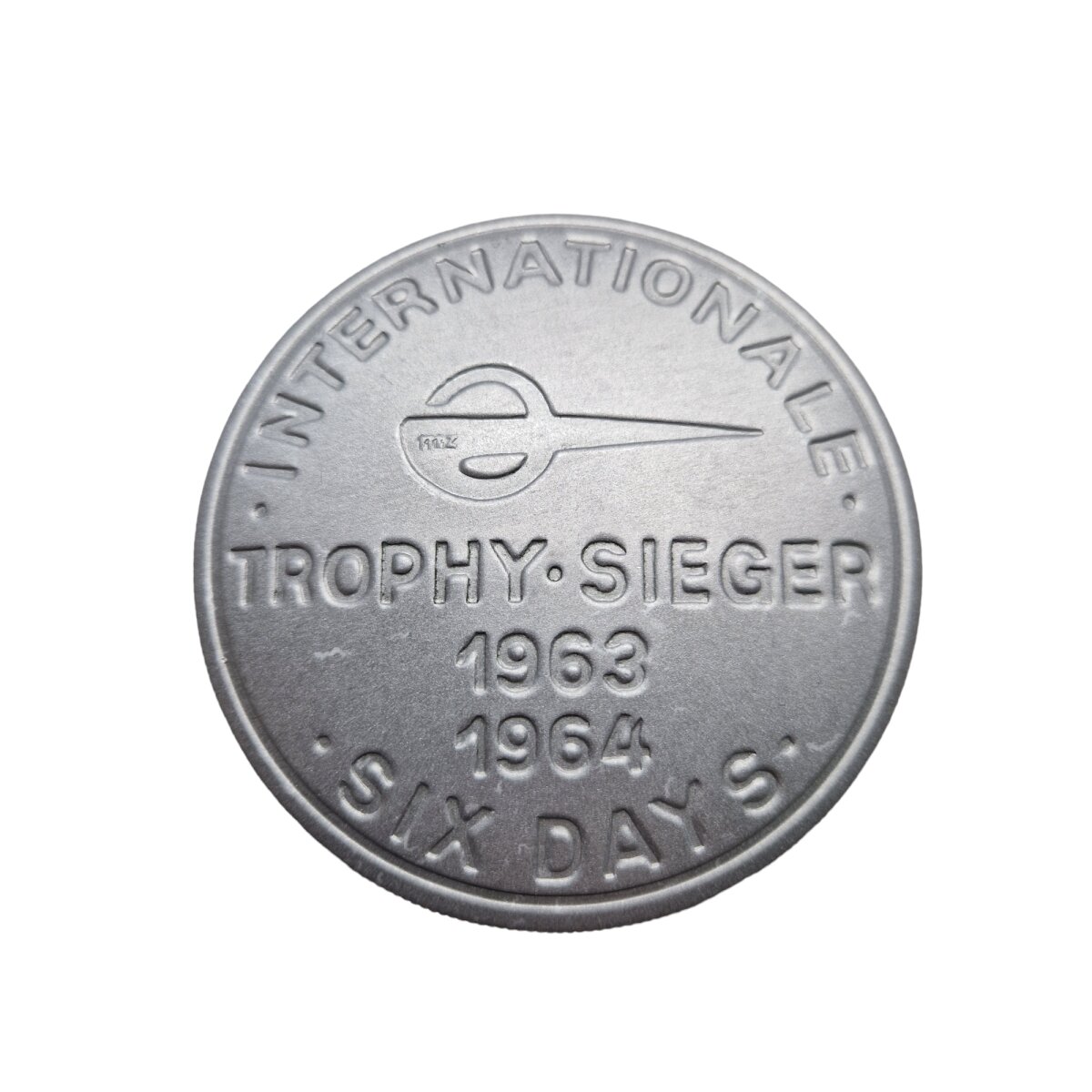 Tankdeckel Motorrad (D = 60,00 mm) m. Prägung Trophy Sieger 1963/1964 Six  Days matt in MZ ¹ > Ersatzteile > Rahmenteile > Tank